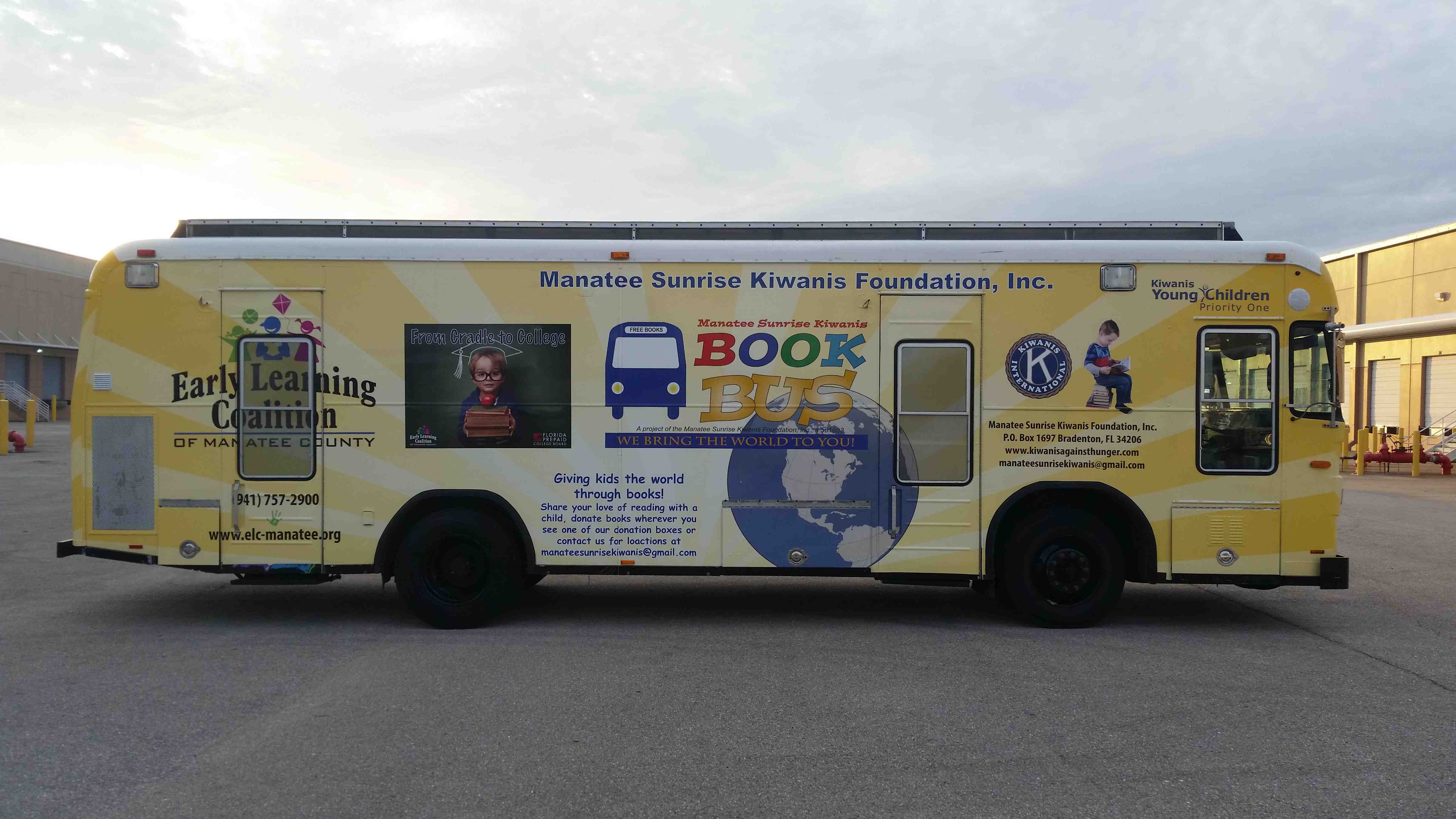 Book Bus logo